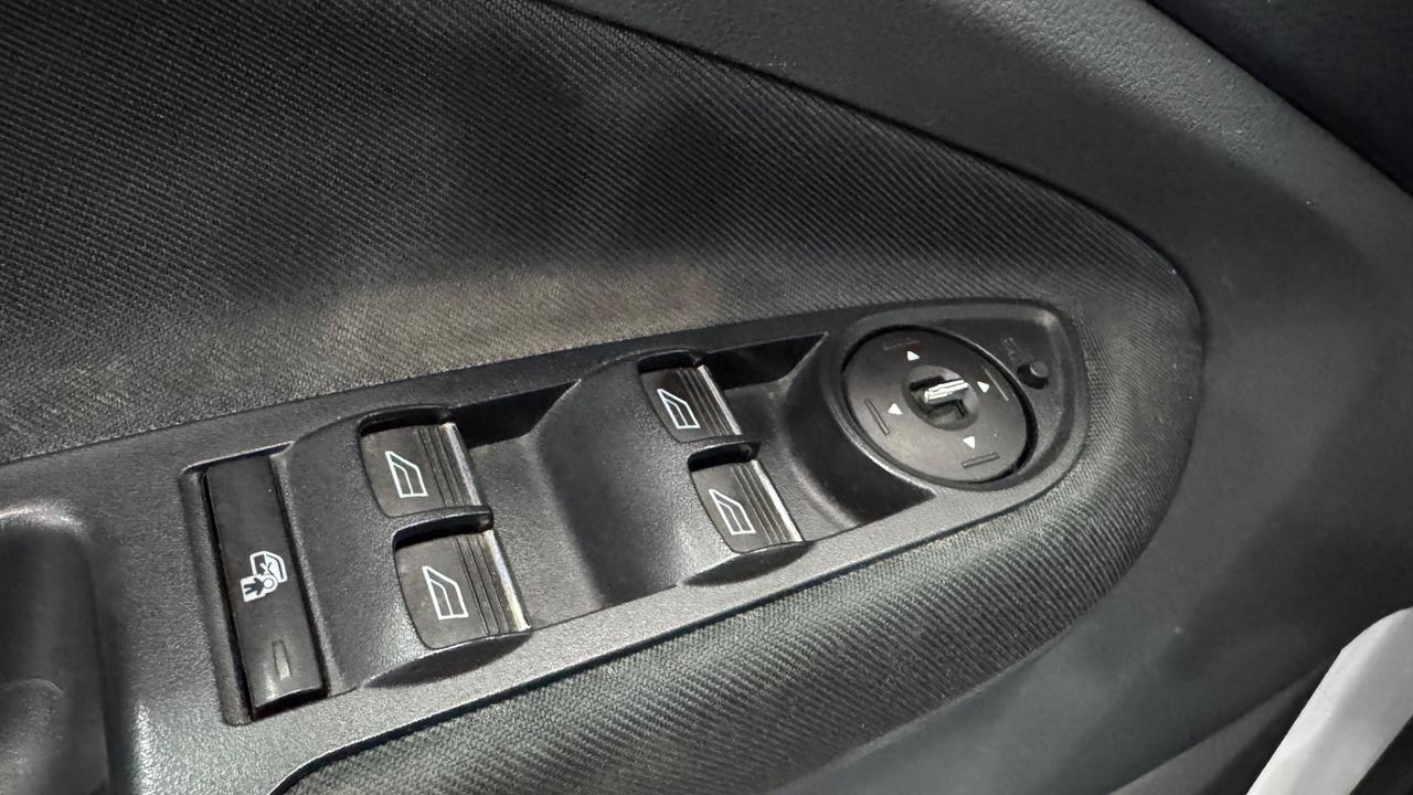 Ford C-Max 1.6 TDCi 115CV Titanium pack-2012