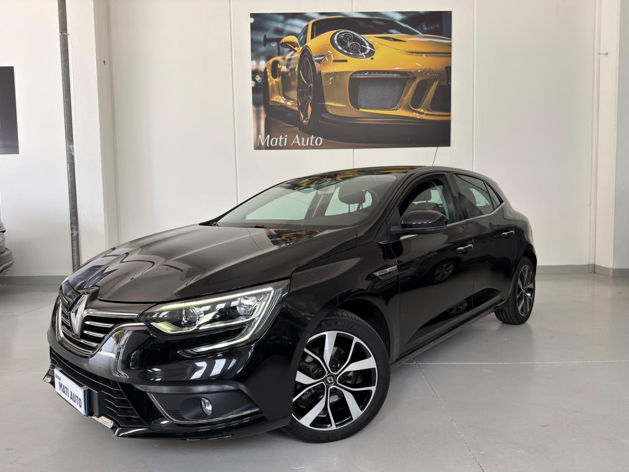 Renault Megane Mégane TCe 140 CV Duel