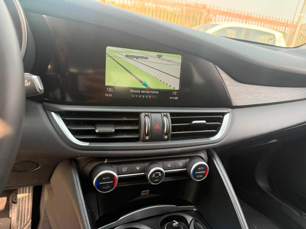 Alfa Romeo Giulia 2.2 T.D 180CV -MANUALE (SUPER)