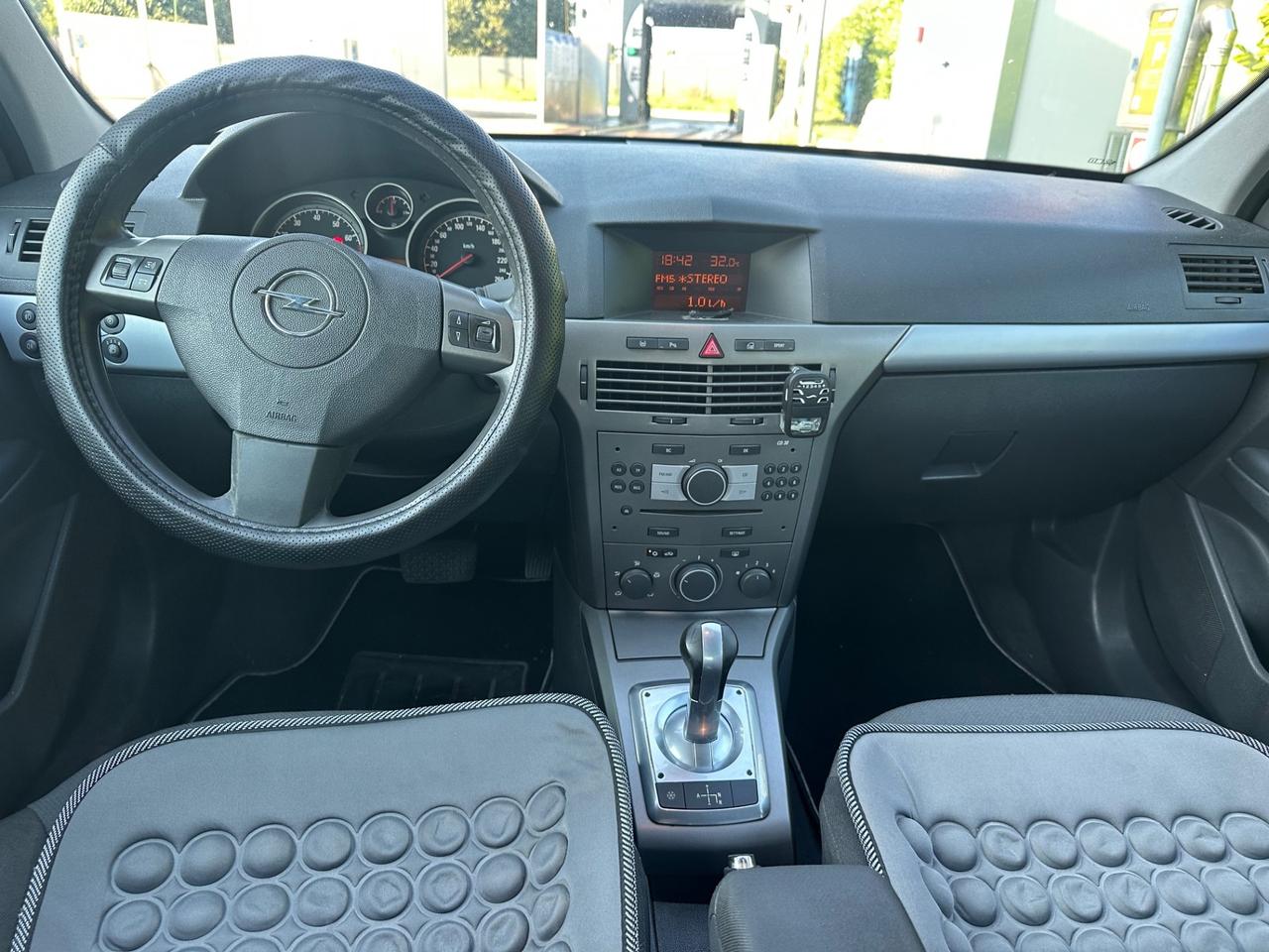 Opel Astra 1.6 BENZ 2007 AUTOMATICO