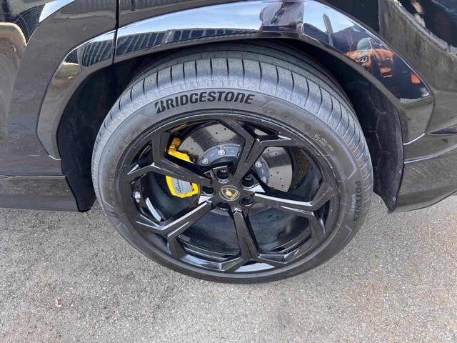 LAMBORGHINI Urus 4.0