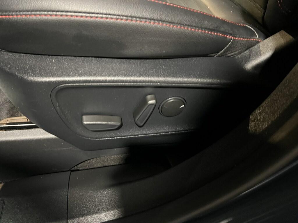 Ford Kuga 2.5 Full Hybrid ST-Line X 2WD e-Shifter