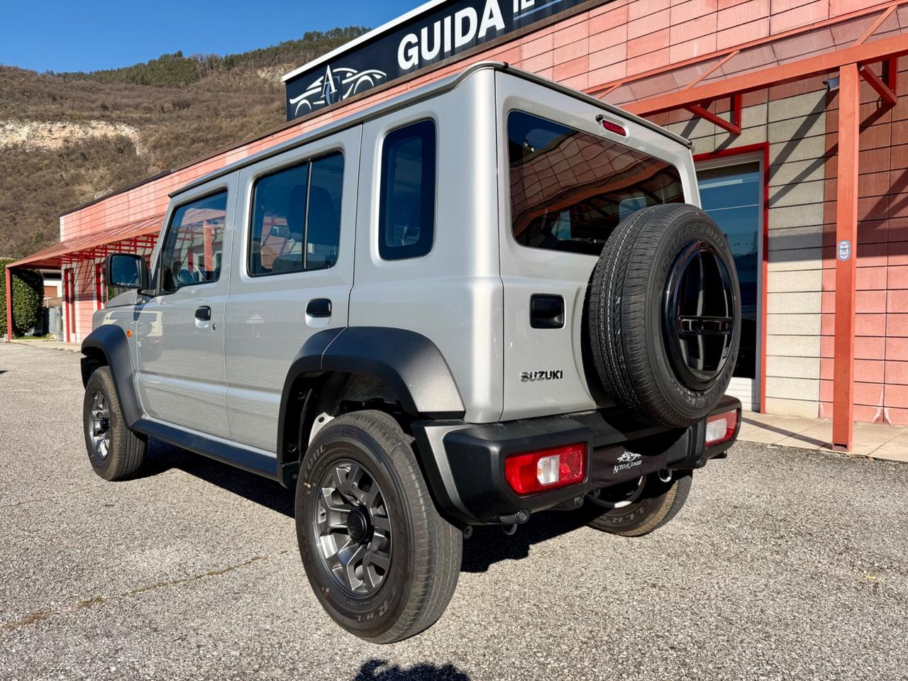 Suzuki Jimny 4x4 - 5 PORTE - 4 POSTI VETTURA !!!