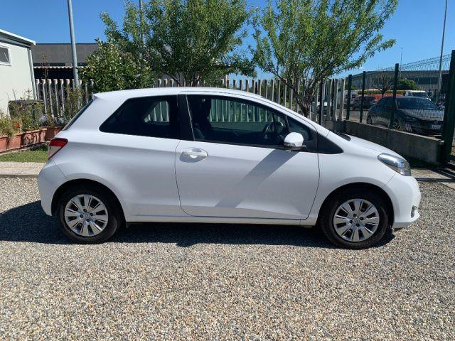 TOYOTA Yaris 1.0 3 porte Active