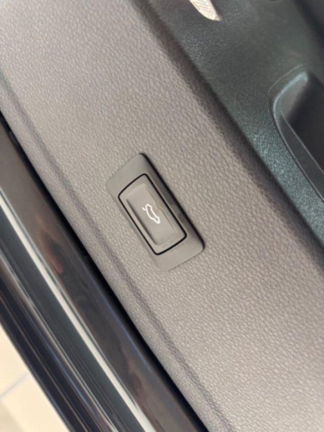 AUDI Q5 2.0 TDI quattro S tronic //SERVICE//