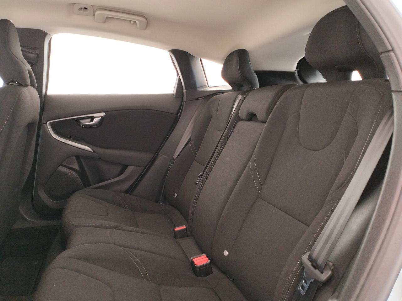 Volvo V40 D2 Geartronic Business - NEOPATENTATI