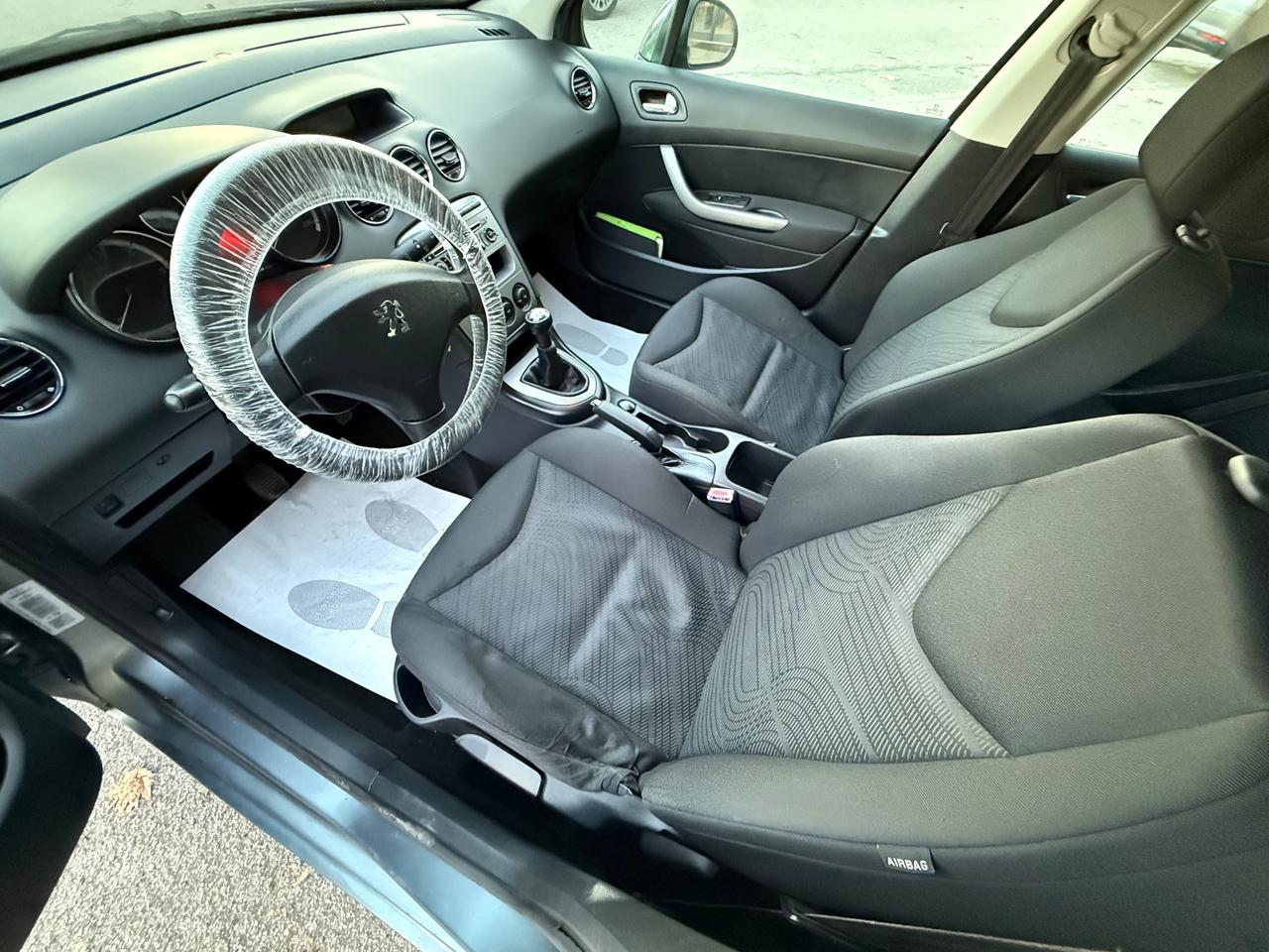 Peugeot 308 1.6 HDi 90CV 5p. - Neopatentati