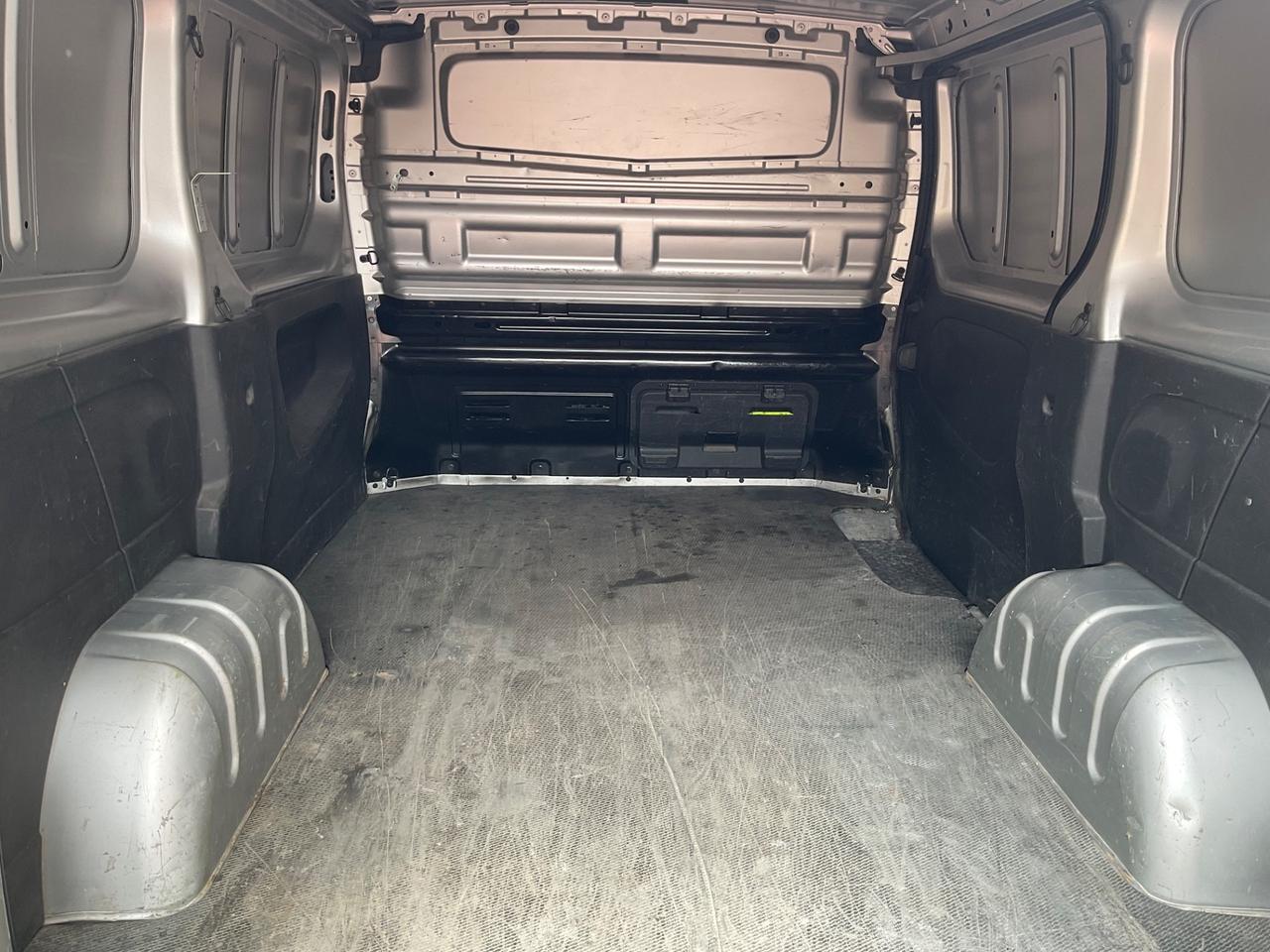 Opel Vivaro 1.6 cdti biturbo 120cv