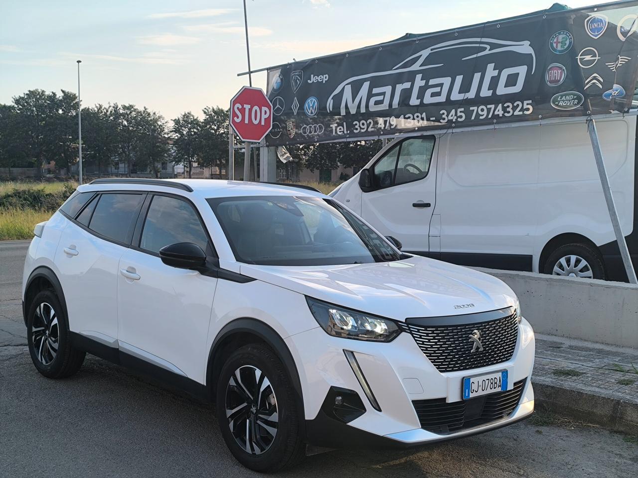 PEUGEOT 2008 1.5 DIESEL EAT8 ALLURE PACK NAVI 10 HD/COCKPIT/
