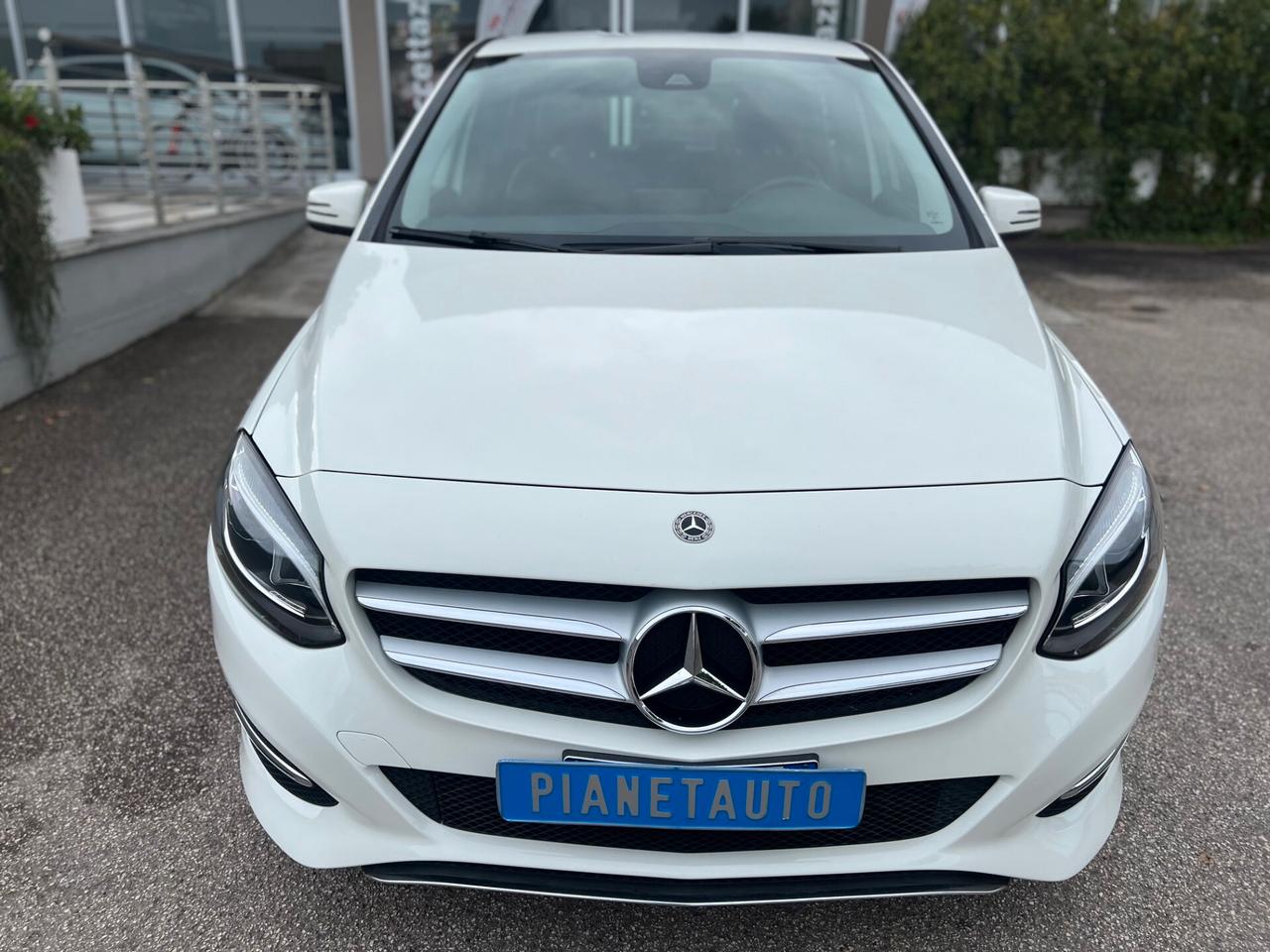 Mercedes-benz B 200 d 136cv Sport Next AUTO LED/NAVI/CAMERA/17; PERF.