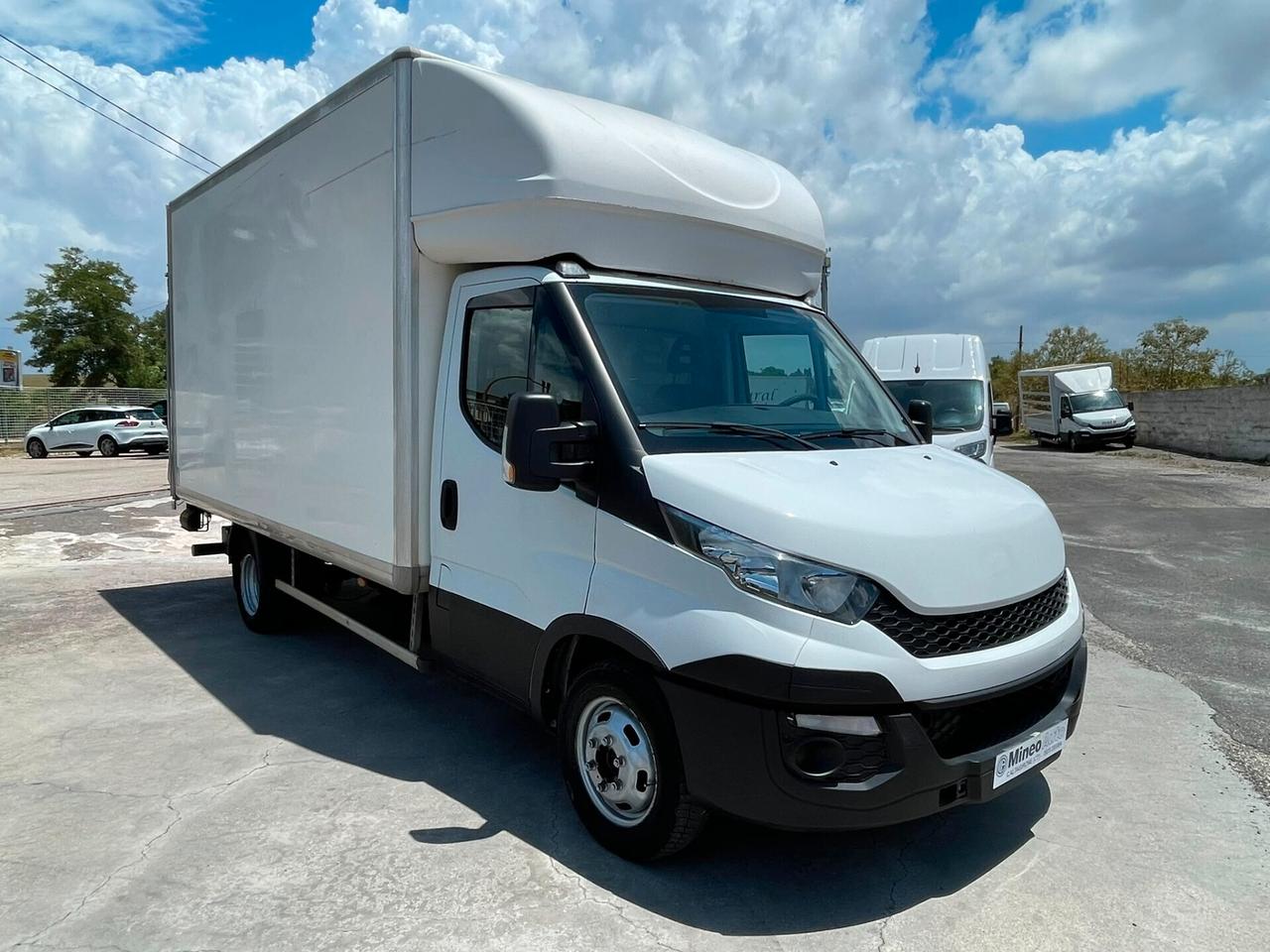 IVECO DAILY FURGONE CASSA E SPONDA IDRAULICA 35C13