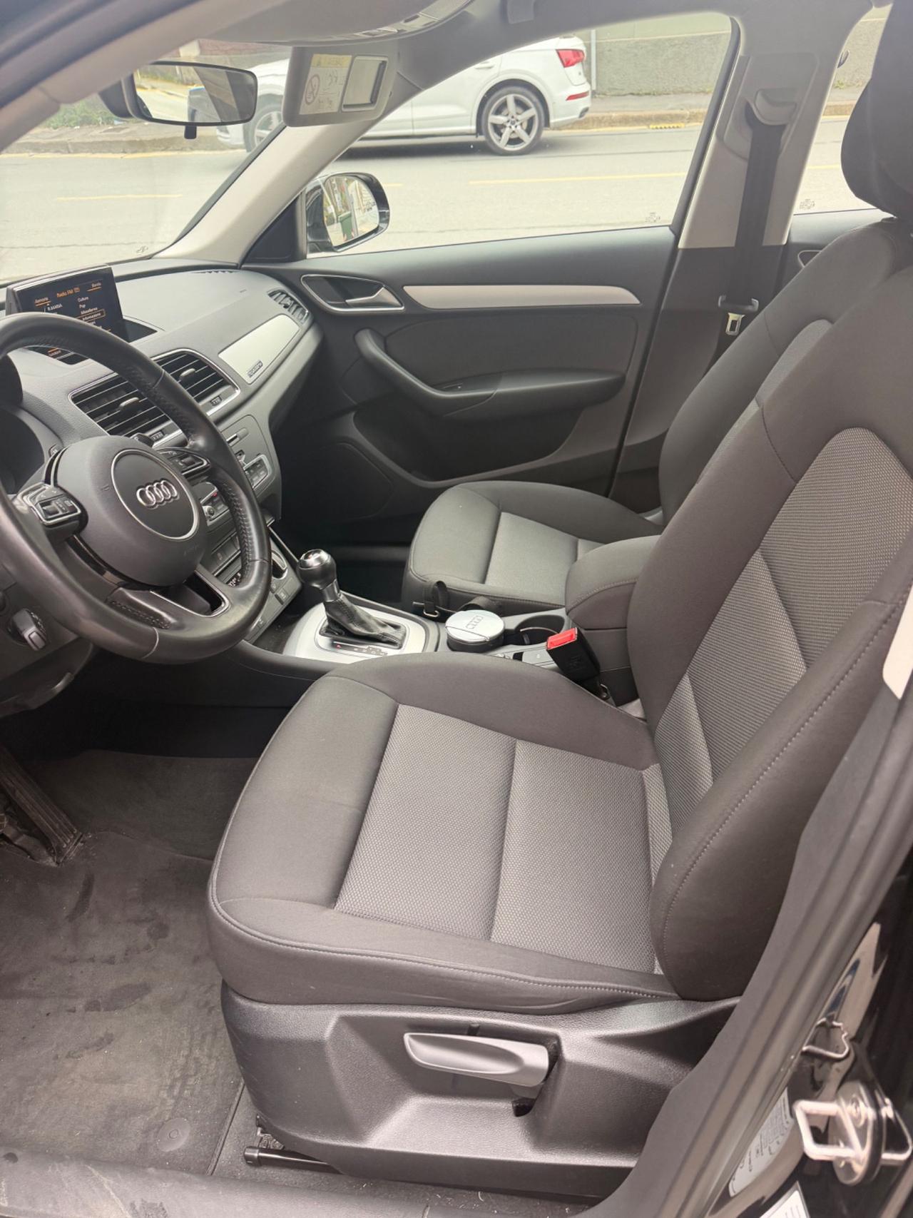 Audi Q3 2.0 TDI 150 CV quattro S tronic Sport