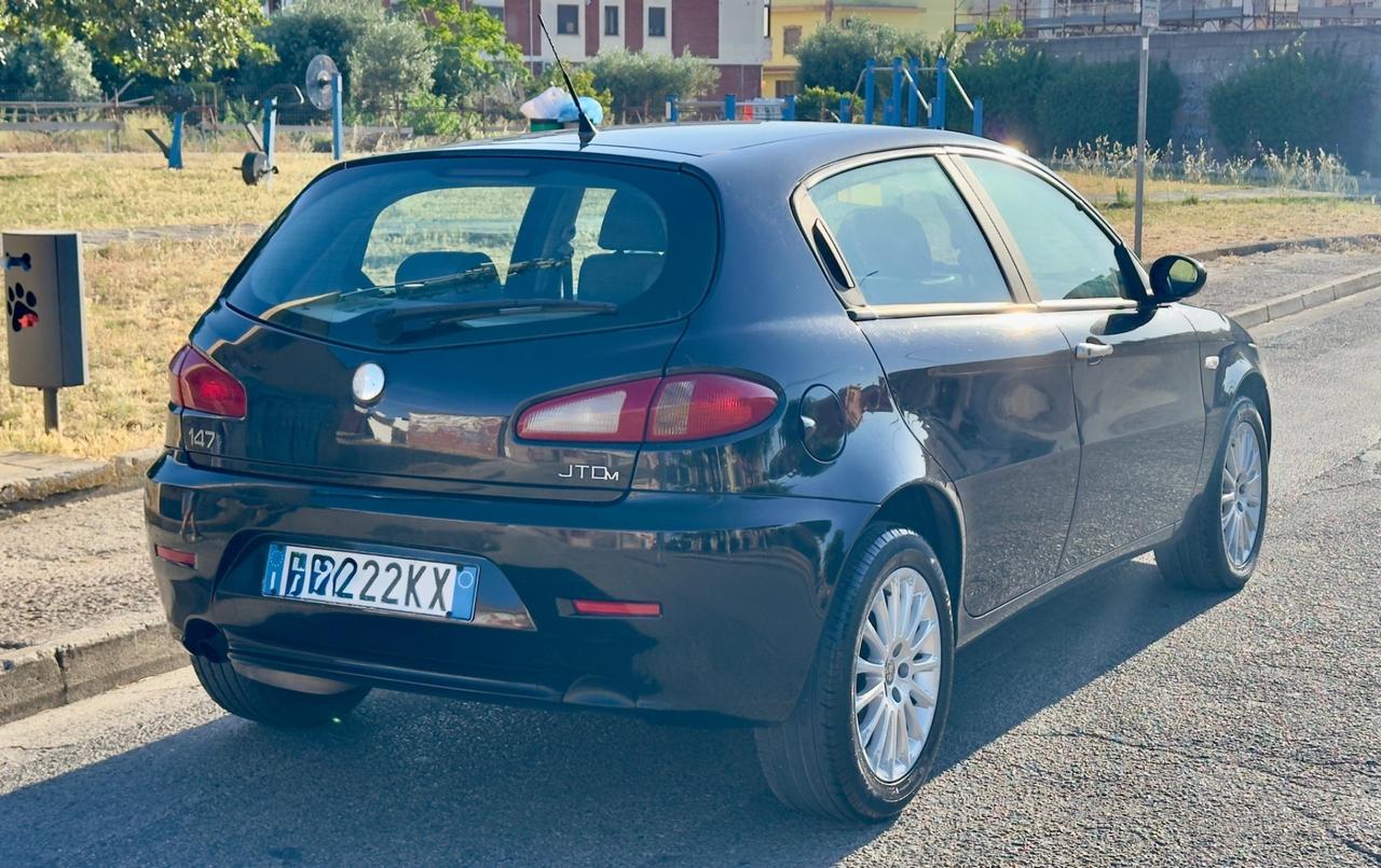 Alfa Romeo 147 1.9 JTD M-JET 16V 5 porte Dist.