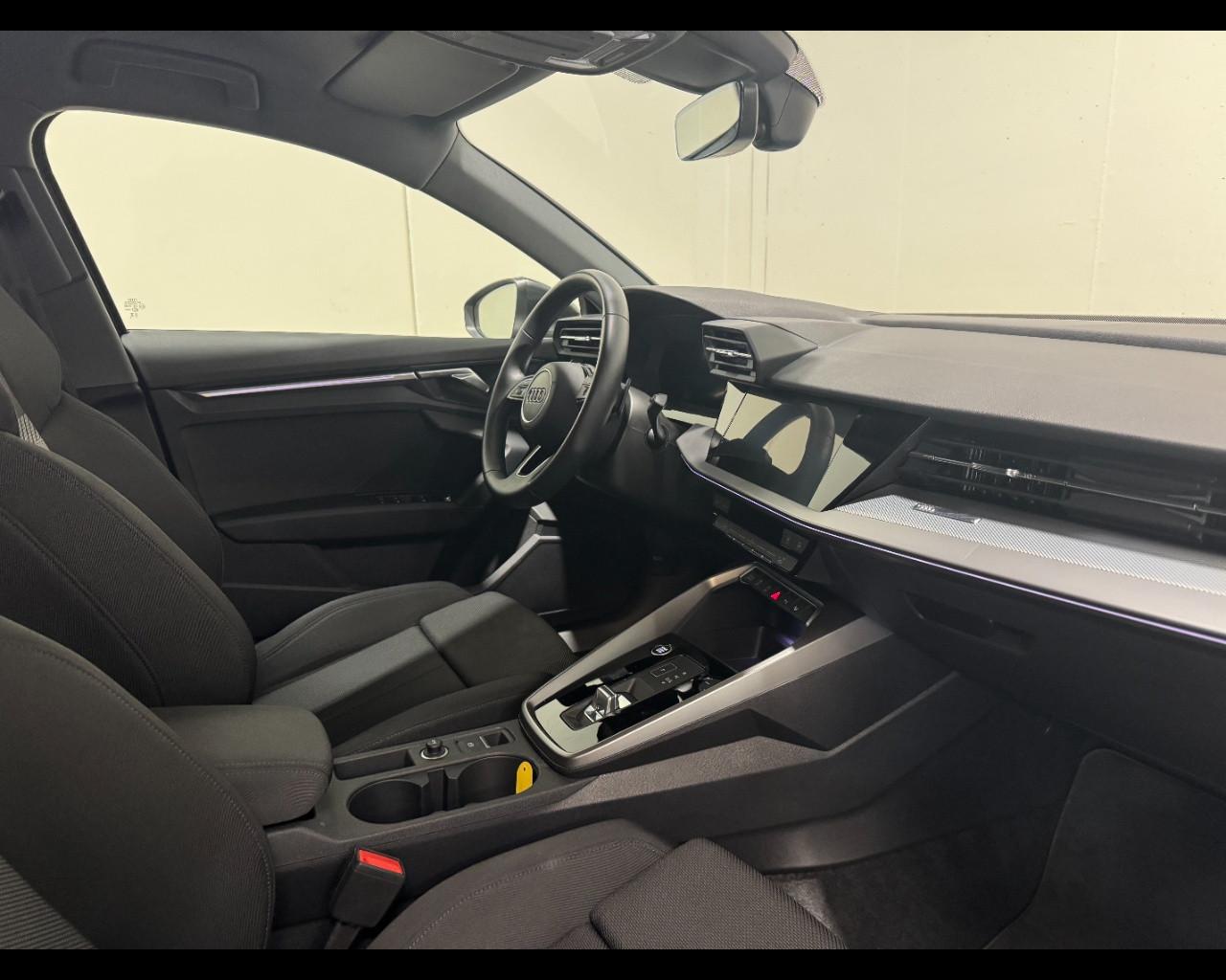 AUDI A3 SPORTBACK 35 TDI S-TRONIC S LINE EDITION