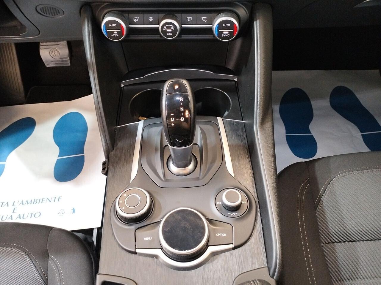 Alfa Romeo Giulia 2.2 t Business 136cv auto