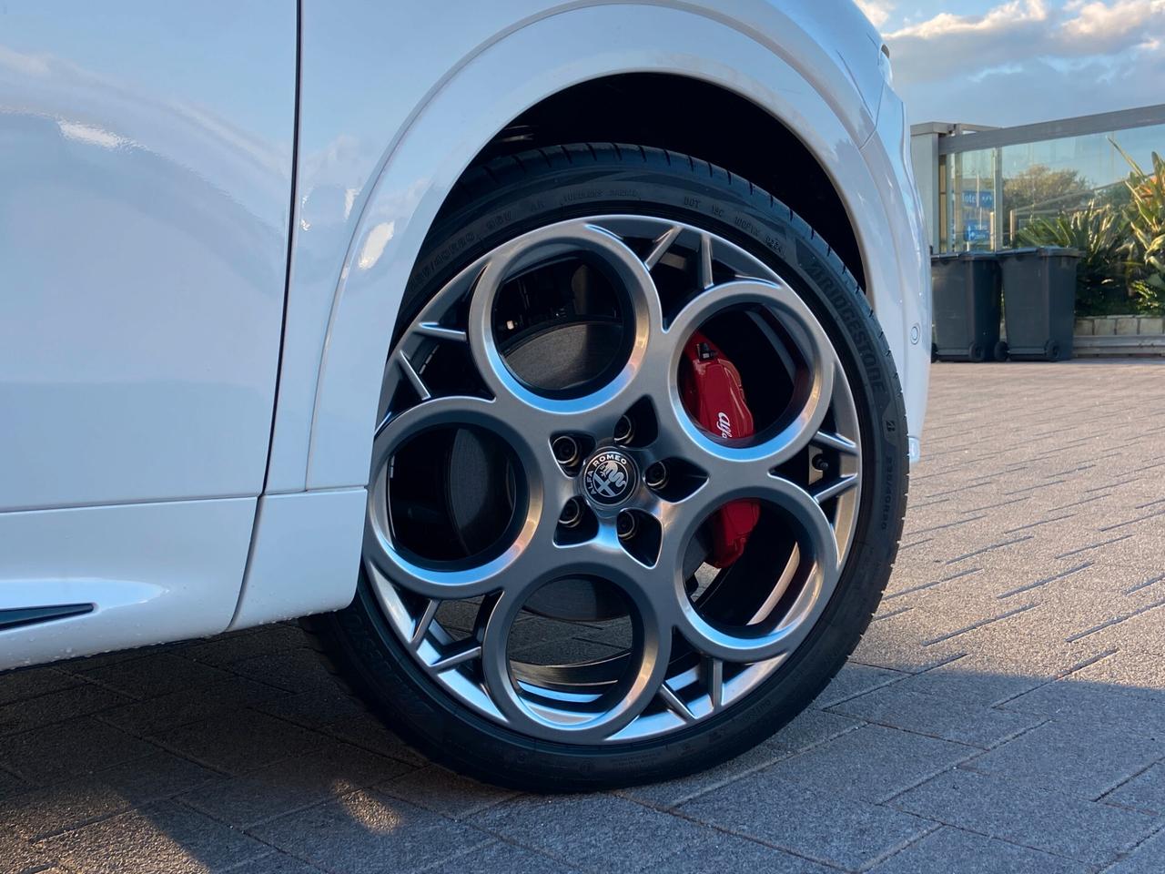 Alfa Romeo Tonale 1.5 mhev Tributo Italiano 160 CV KM 0