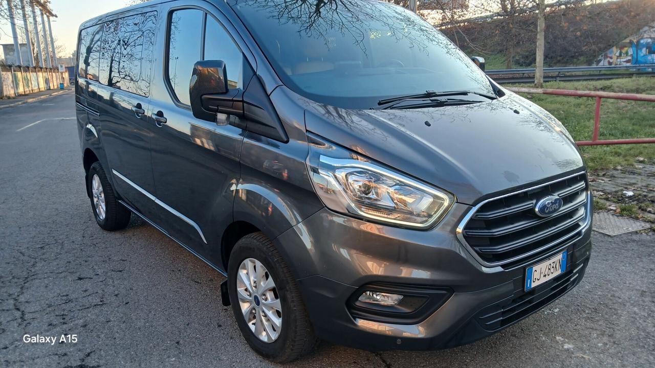 Ford Transit CUSTOM 5 POSTI TITANIUM