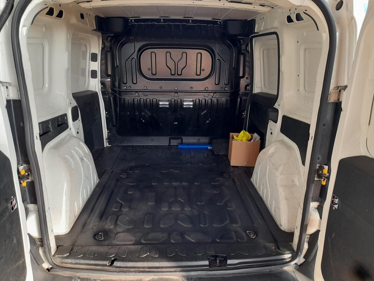 Opel Combo 1.3 CDTi 90CV PL-TN Club N1