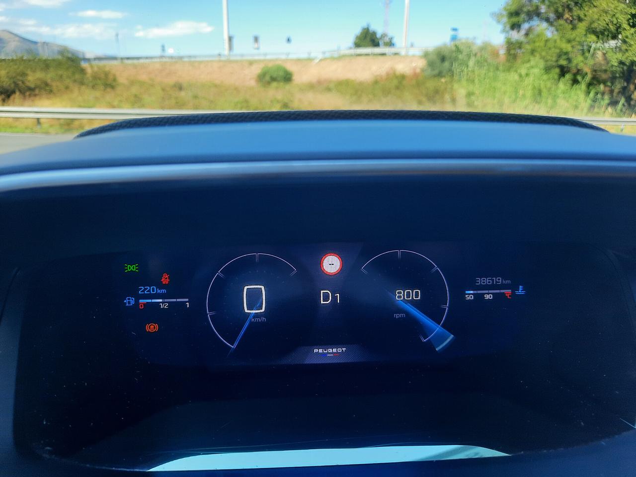 Peugeot 2008 PureTech 130 S&S EAT8 GT