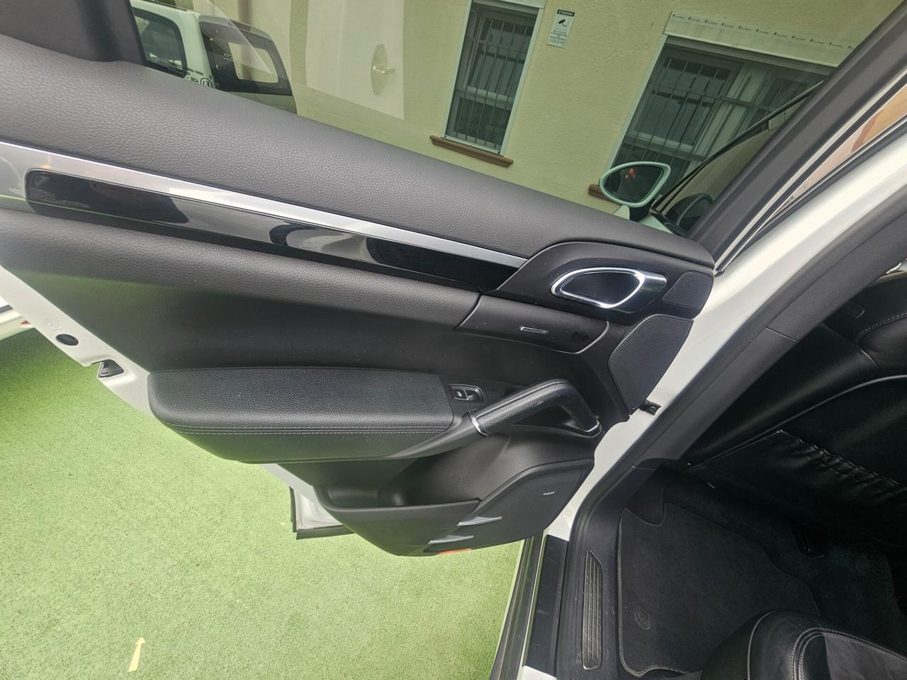 Porsche Cayenne 3.0 Diesel Platinum Edition