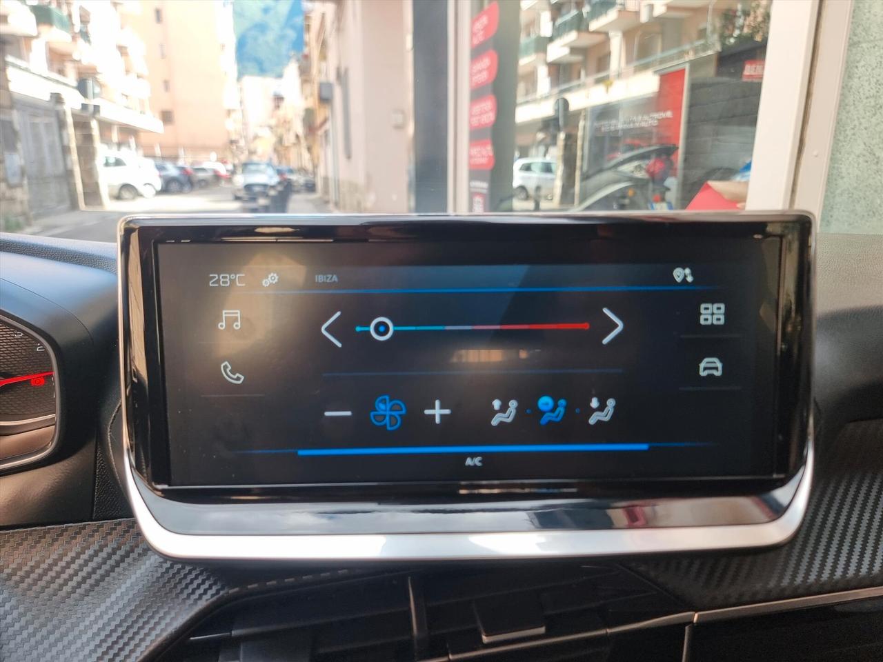 Peugeot 208 PureTech 100 Stop&Start 5 porte Style NESSUN OBBLIGO DI FINANZIAMENTO