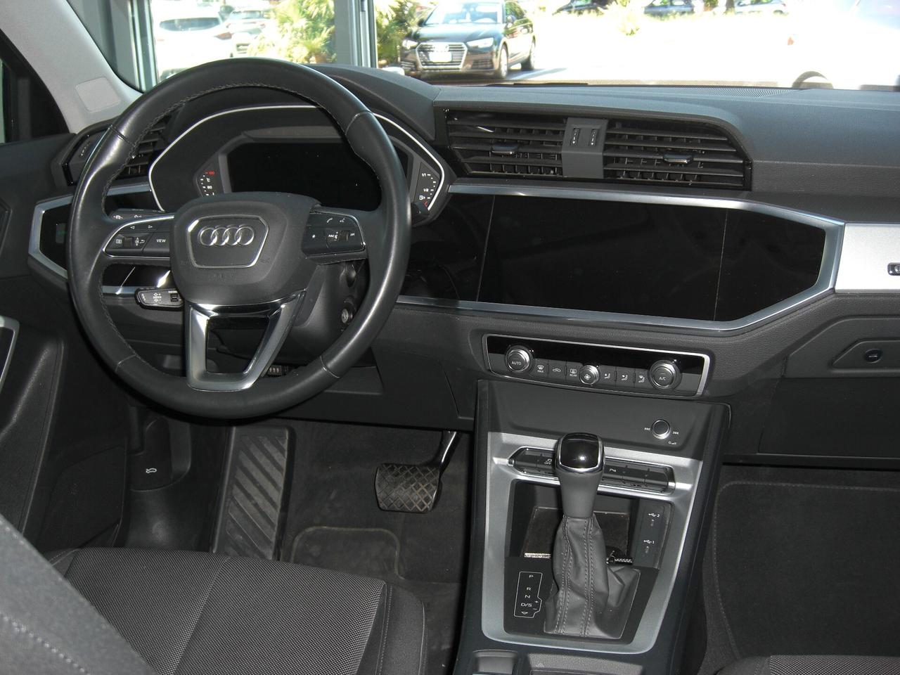 Audi Q3 35 TDI S tronic