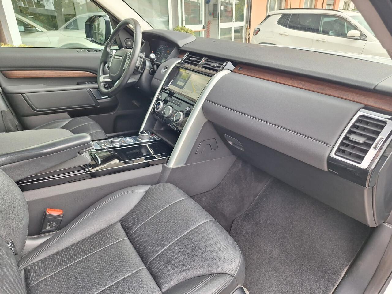 Land Rover Discovery 2.0 SD4 240 CV HSE Luxury-7 posti