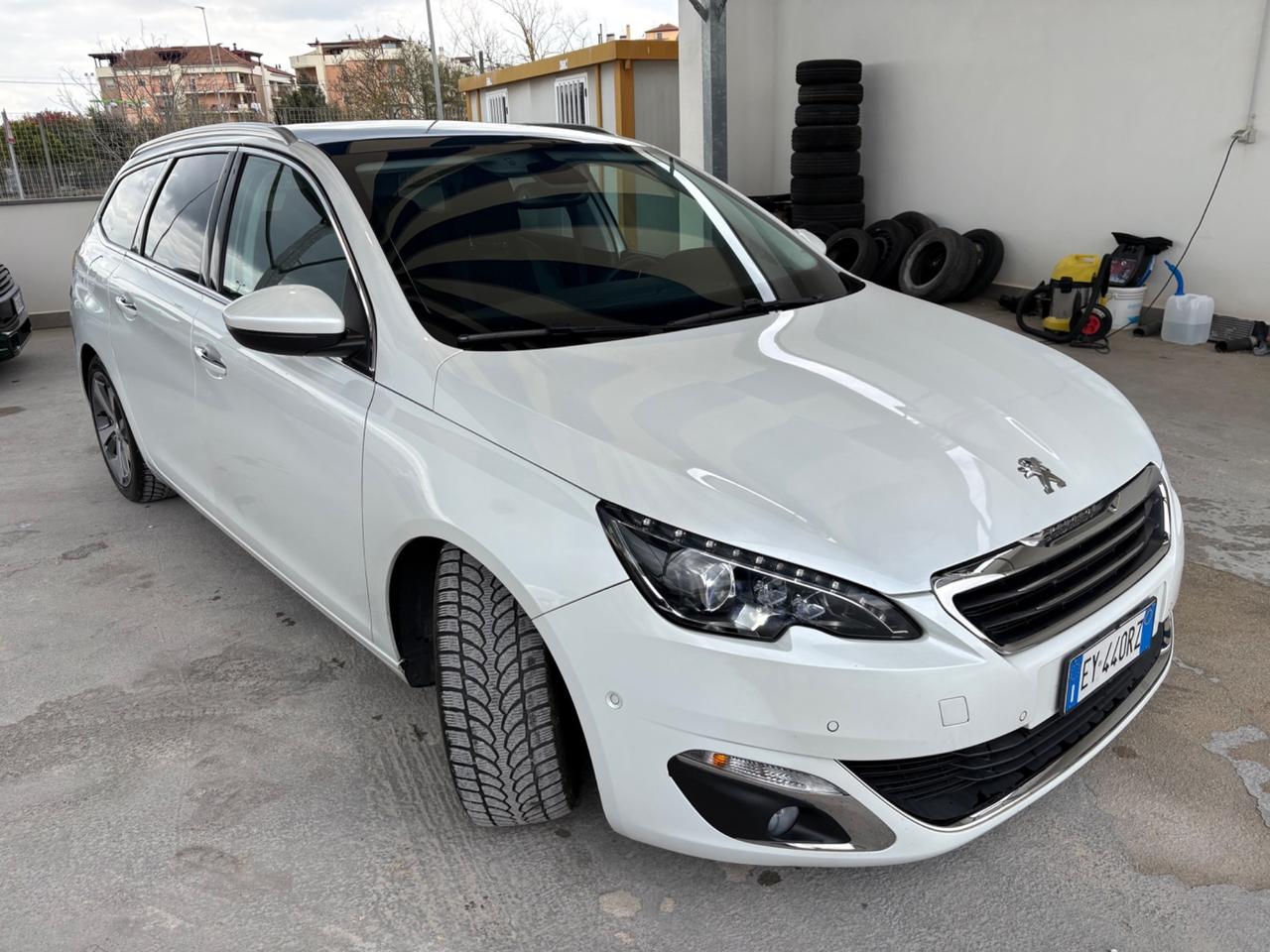 Peugeot 308 BlueHDi 150 S&S EAT6 SW Allure