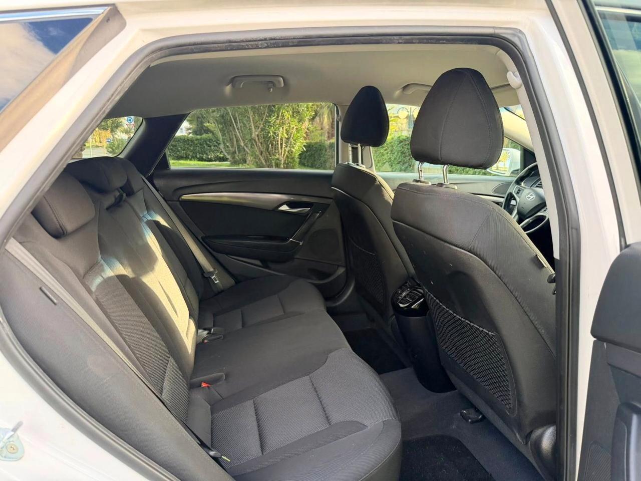 Hyundai i40 Wagon 1.7 CRDi 141 CV 7DCT Style