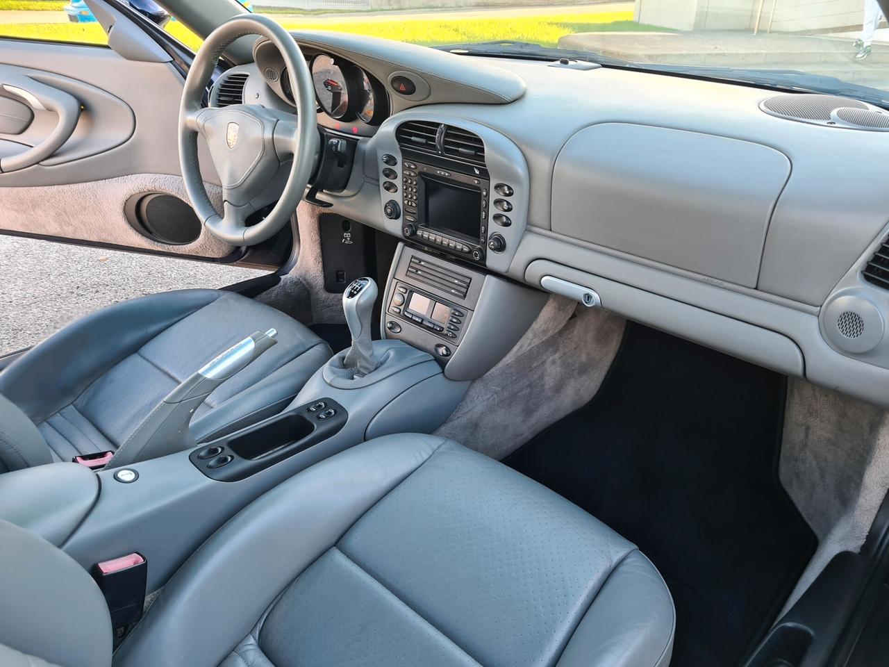 Porsche 911 996 Carrera 4S Coupé