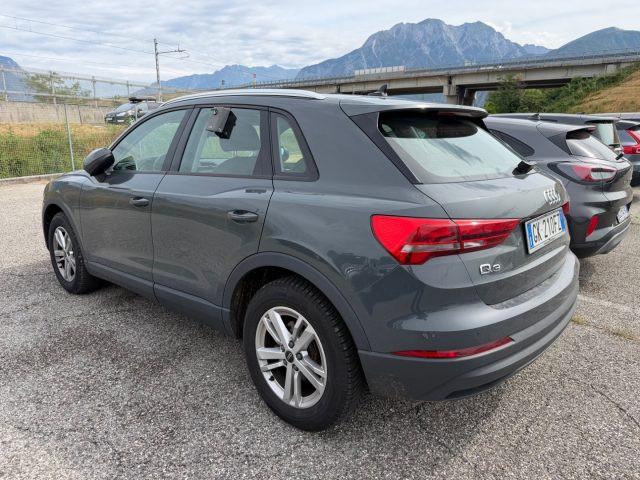 AUDI Q3 35 TDI S tronic Business