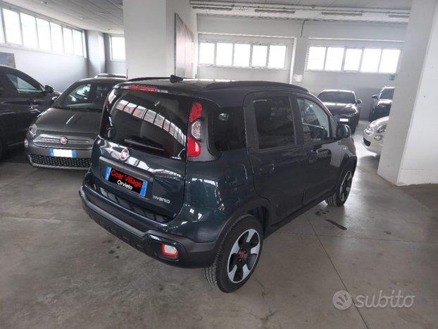 FIAT Panda 1.0 FireFly S&S Hybrid Cross