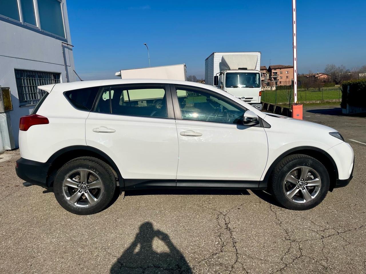 ToyotaRAV4 2.0D-4D 2015 109.000km perfetta