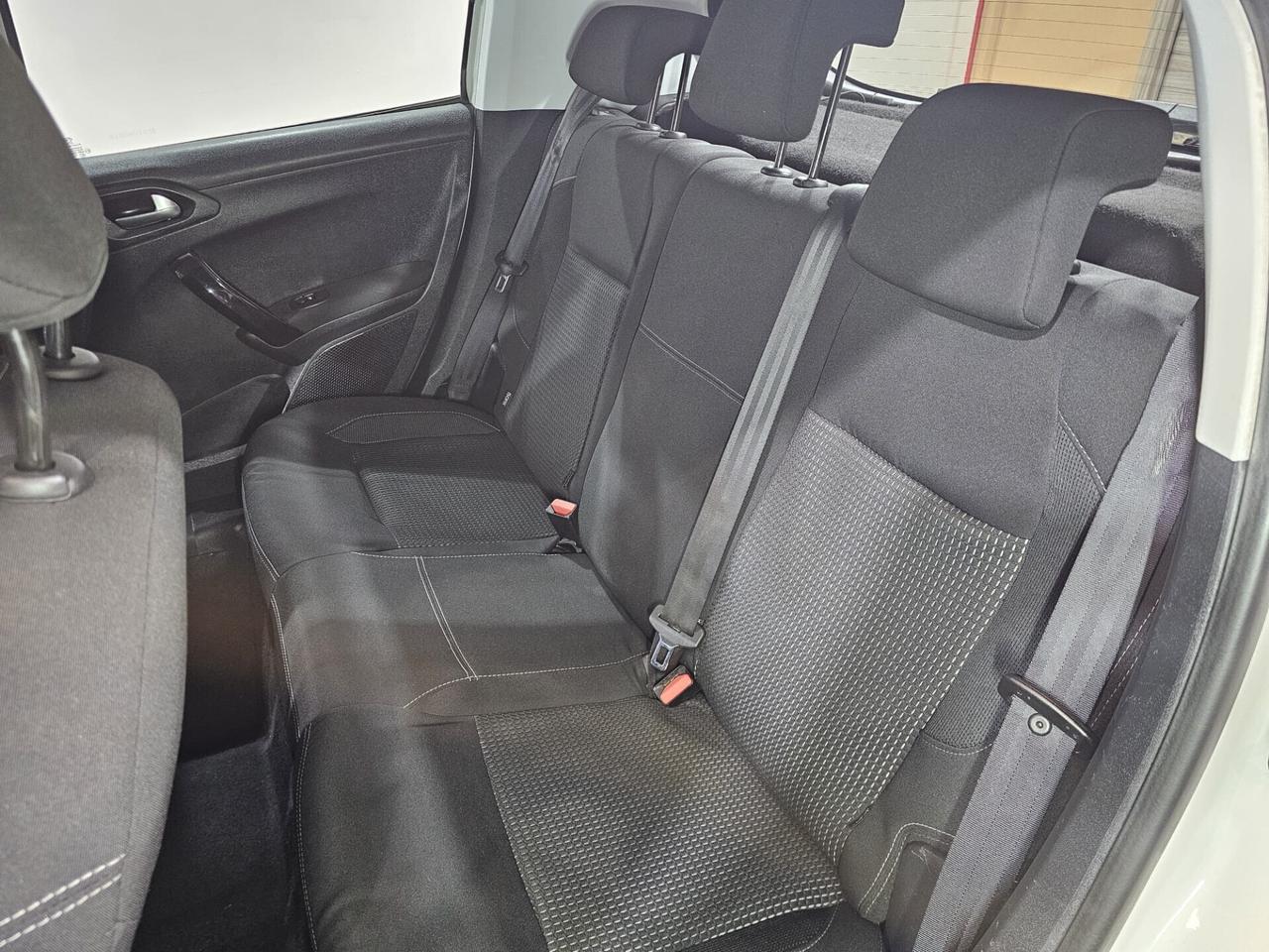 Peugeot 208 1.6 BlueHDi 75 Allure