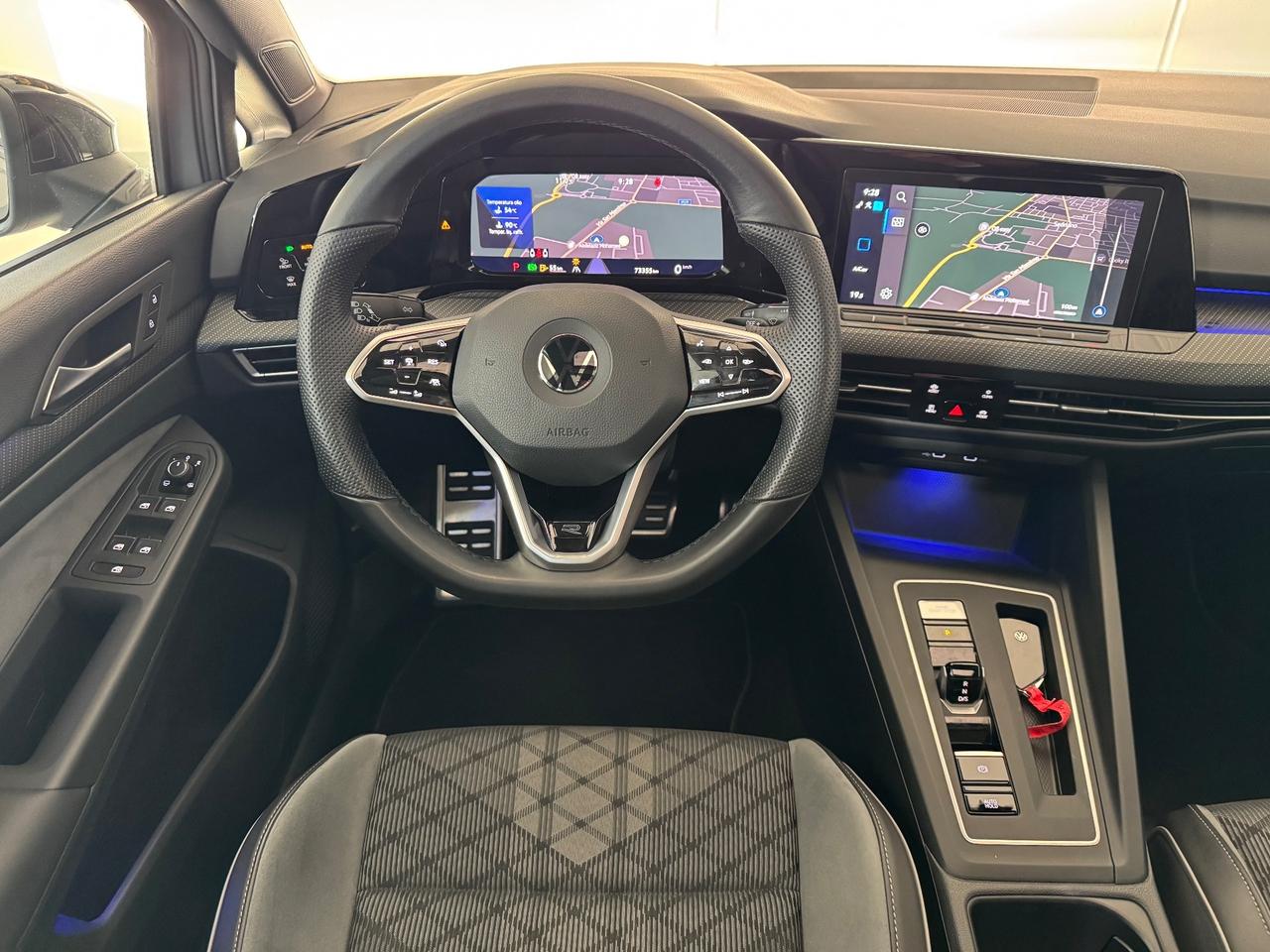 Volkswagen Golf 1.5 eTSI 150 CV DSG R-Line TETTO