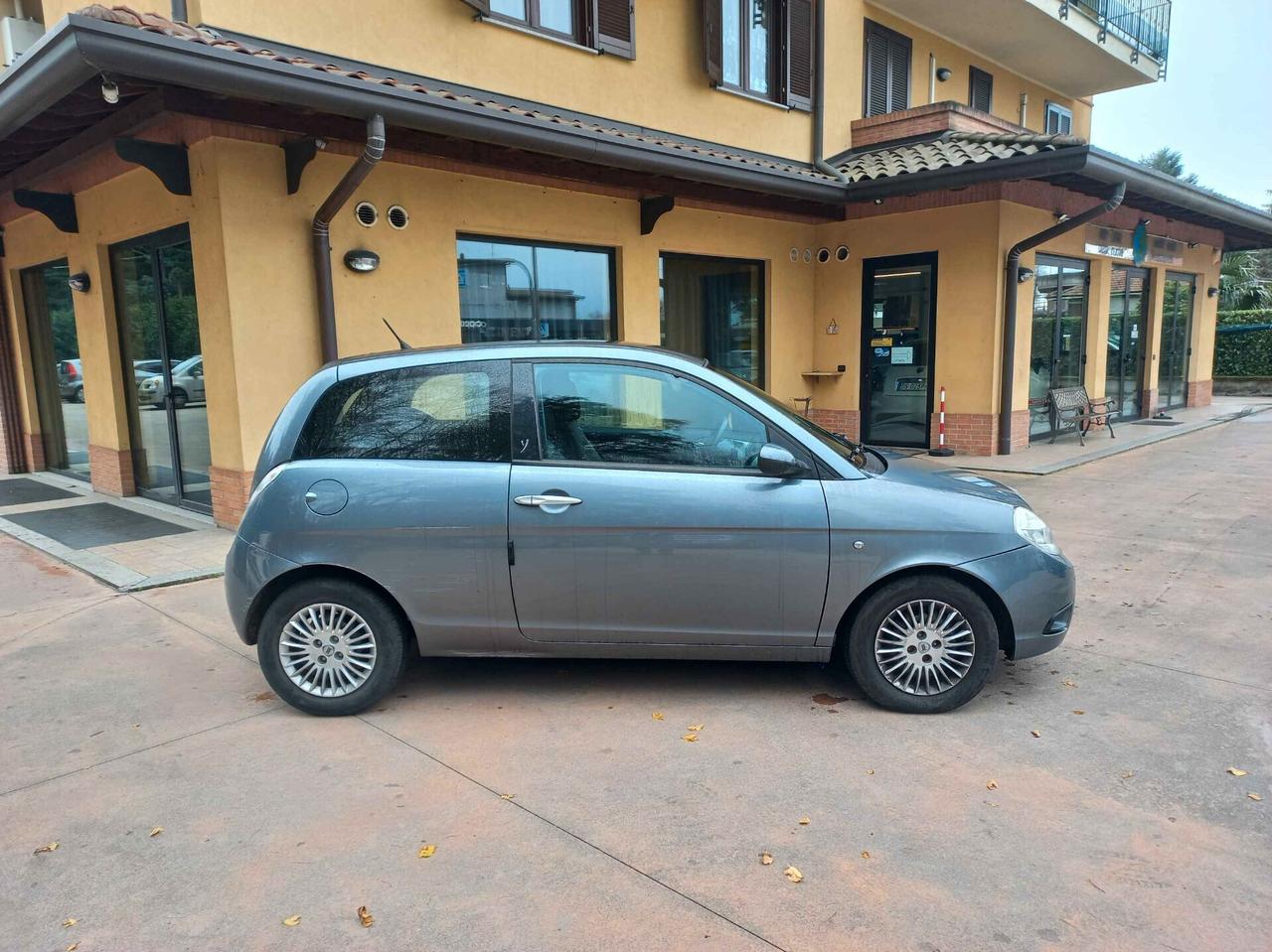 Lancia Ypsilon 1.2 Argento