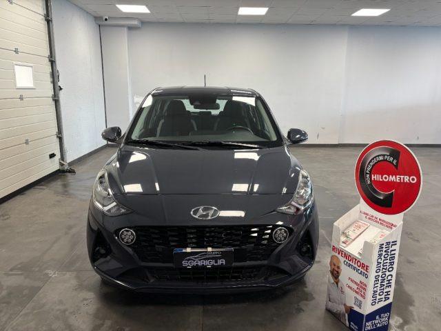 HYUNDAI i10 1.0 Benzina Tech Full Optional