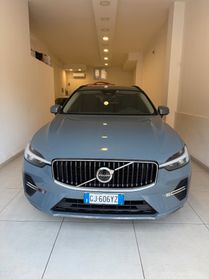 Volvo XC 60 XC60 B4 (d) AWD automatico Momentum Pro