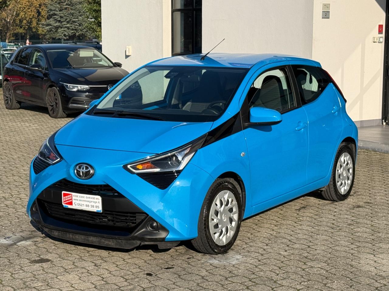 Toyota Aygo Connect 1.0 VVT-i 72 CV 5 porte x-cool MMT