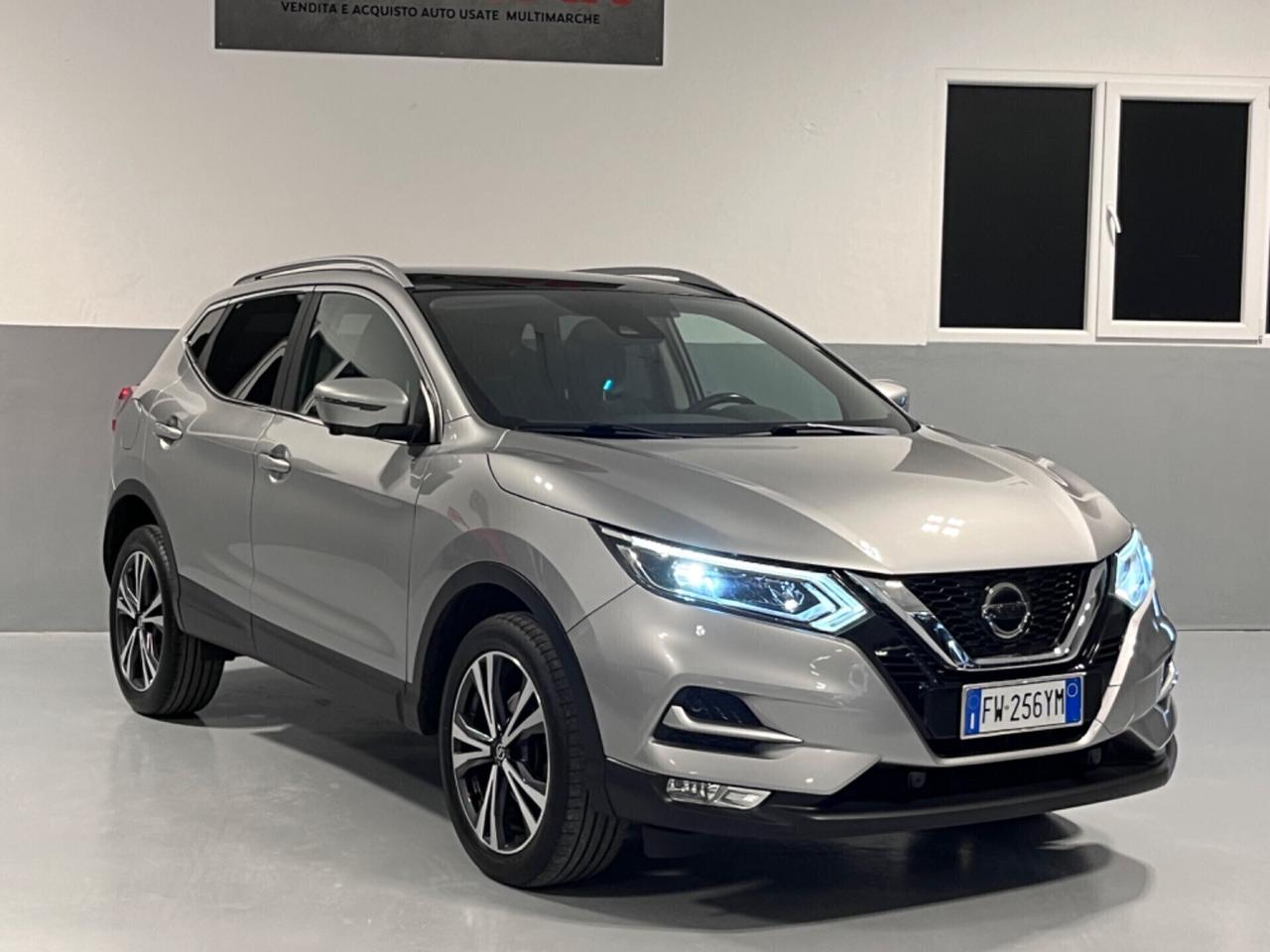 Nissan Qashqai 1.5 dci Tekna FULL OPTIONAL! EURO 6!