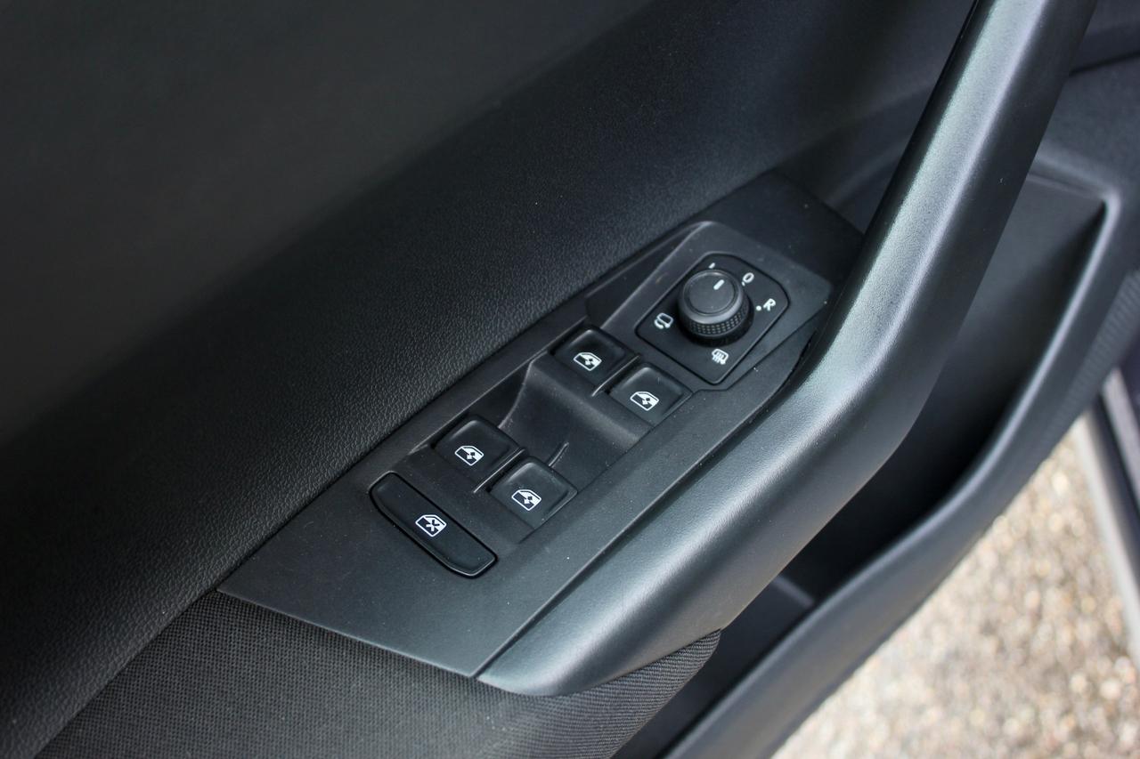 Volkswagen Taigo 1.0 TSI 95 CV Life SENSORI