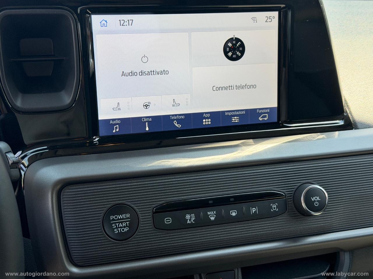 FORD Tourneo Courier 1.0 EcoBoost Titanium