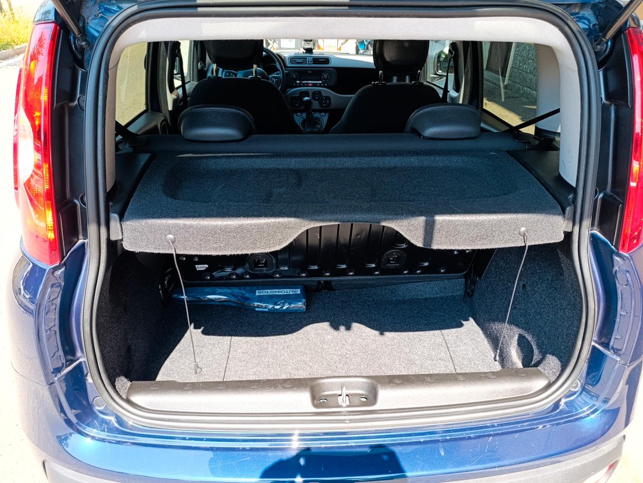 Fiat Panda 1.2 Lounge --- POCHI KM