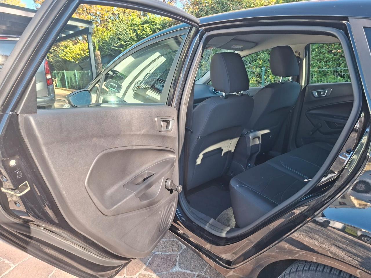 Ford Fiesta 2013 1.2