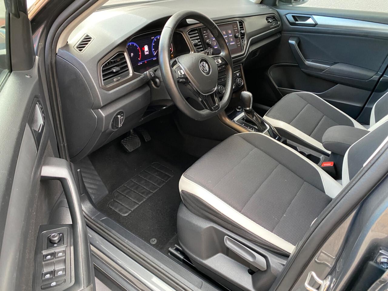 Volkswagen T-Roc 1.5 Benzina Automatica