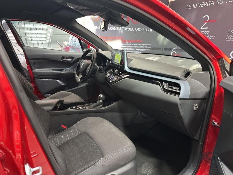 Toyota C-HR 1.8 Hybrid E-CVT Trend