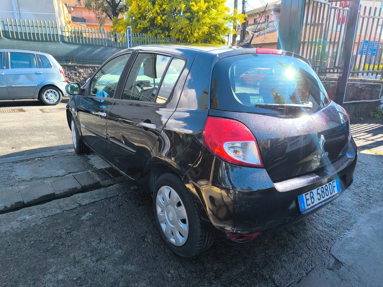Renault Clio 1.2 16V 5 porte Luxe