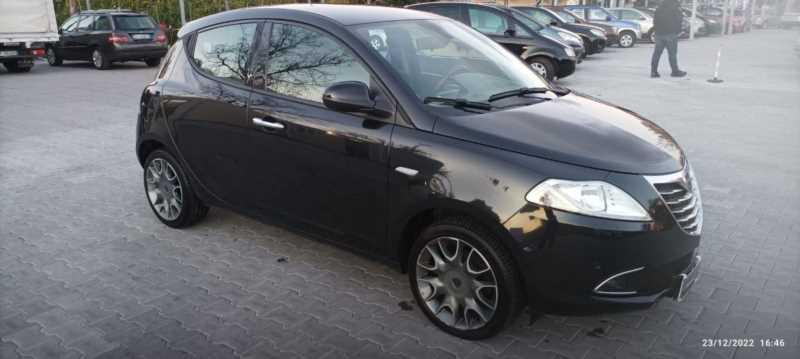 Lancia YPSILON 1.2 MT (69 cv) PLATINO