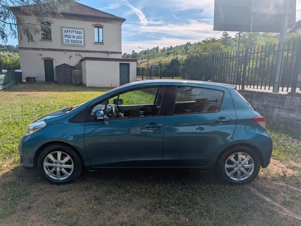 Toyota Yaris 1.0 5 porte Lounge