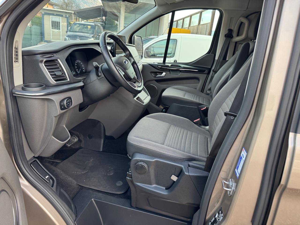 Ford Transit Custom 340 2.0 TDCi 185 aut. PL-TA Nugget